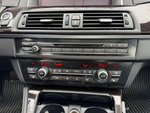 Used 2016 BMW 528i xDrive 528i xDrive w/ Premium Package image 15