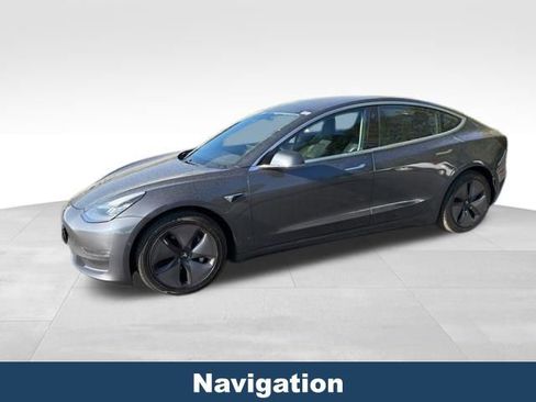 Used 2018 Tesla Model 3 Long Range image 2