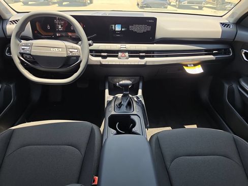 New 2026 Kia K4 FWD image 12