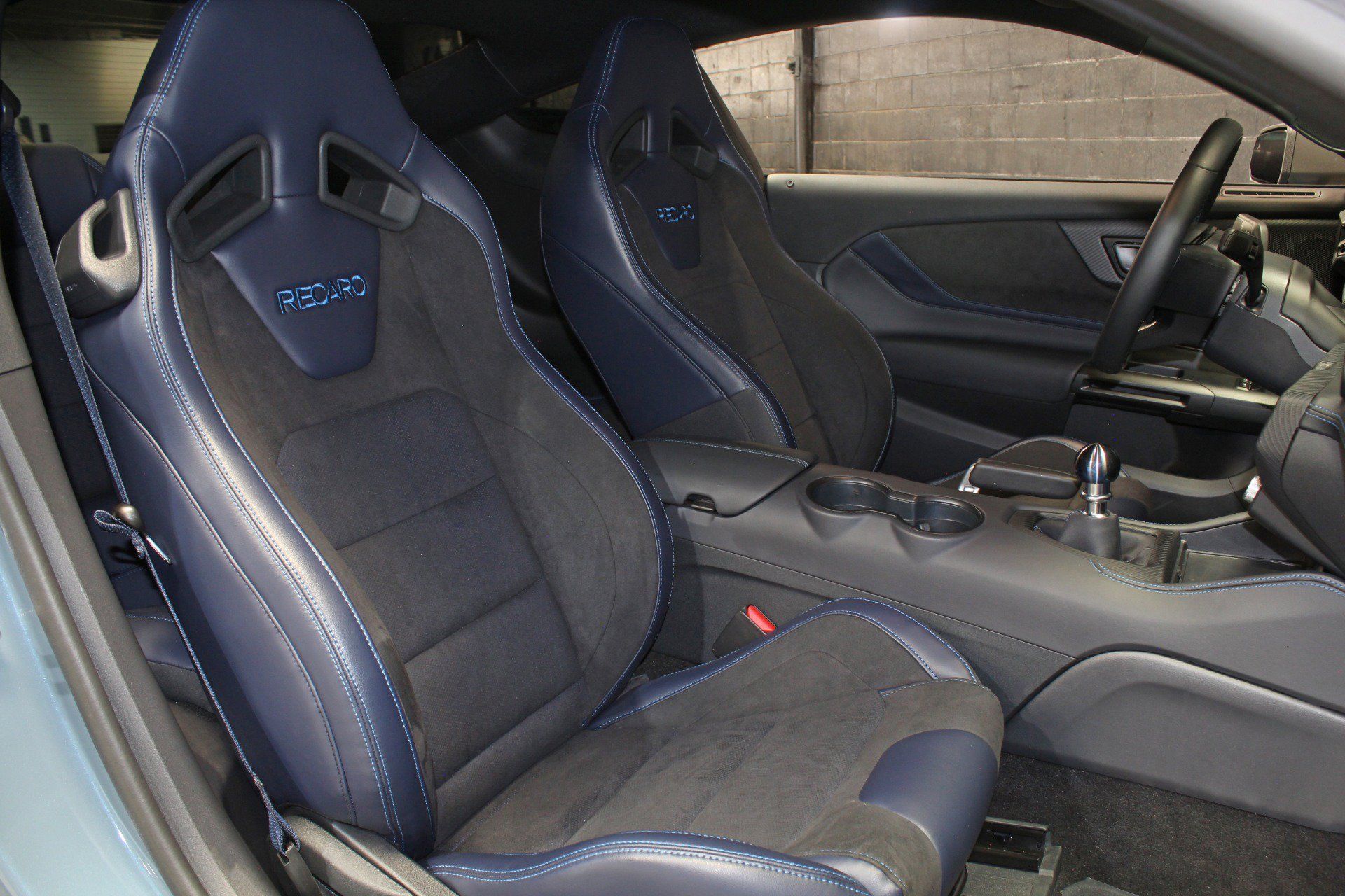Used 2025 Ford Mustang Dark Horse RWD image 57