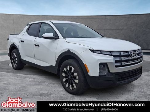Certified 2025 Hyundai Santa Cruz SE AWD/4WD image 1