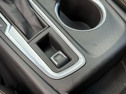 Used 2023 Chevrolet Equinox LT image 24