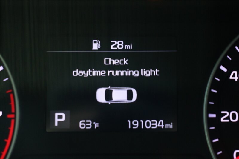 Used 2021 Kia Forte LXS FWD image 7