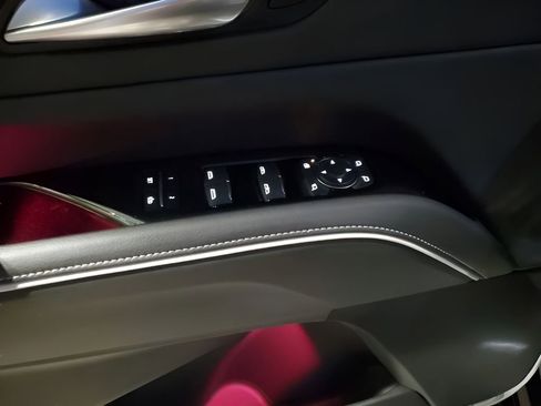 Certified 2023 Cadillac Escalade Premium Luxury image 28