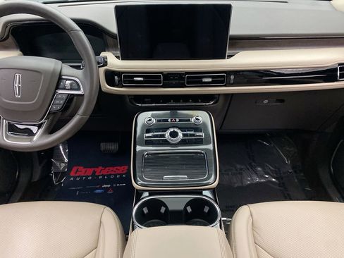 Used 2023 Lincoln Nautilus Reserve AWD/4WD image 20