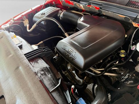 Used 2022 RAM 1500 Classic SLT RWD image 31
