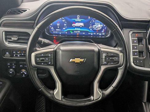 Used 2023 Chevrolet Suburban LT w/ Luxury Package image 24