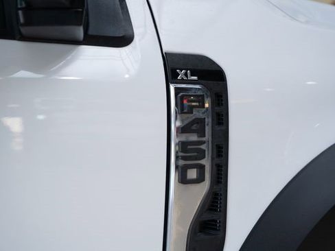 Used 2024 Ford F450 XL image 22