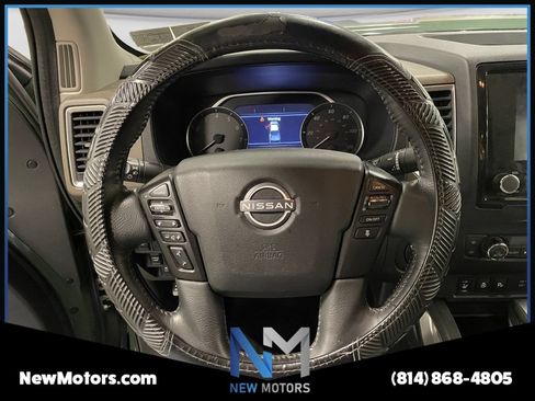 Used 2022 Nissan Frontier SV AWD/4WD image 12