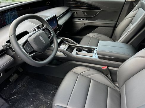New 2026 Lincoln Nautilus Premier w/ Equipment Group 102A AWD/4WD image 9