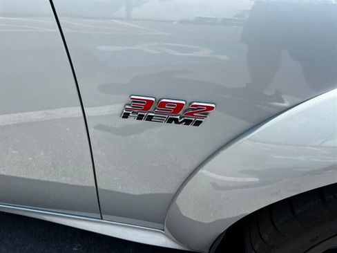 Used 2020 Dodge Charger Scat Pack RWD image 9