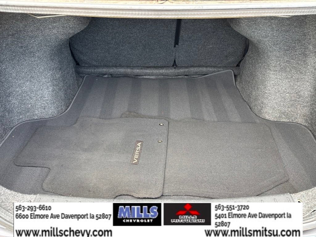 Used 2018 Nissan Versa SV FWD image 14