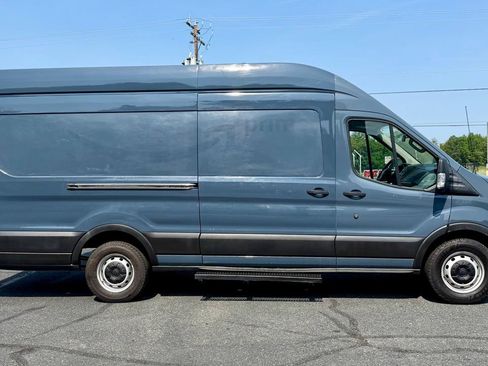 Used 2019 Ford Transit 250 148 High Roof Extended RWD image 5