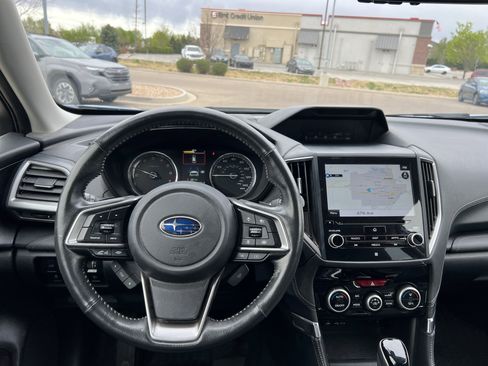 Used 2022 Subaru Forester Touring image 2