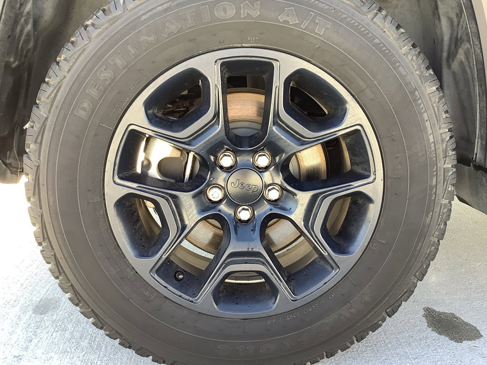 Used 2022 Jeep Cherokee Trailhawk w/ Sound & Nav Group AWD/4WD image 10