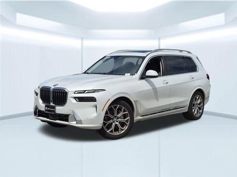 Used 2023 BMW X7 xDrive40i AWD/4WD image 1