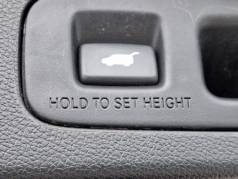 Used 2022 Honda CR-V Touring image 32