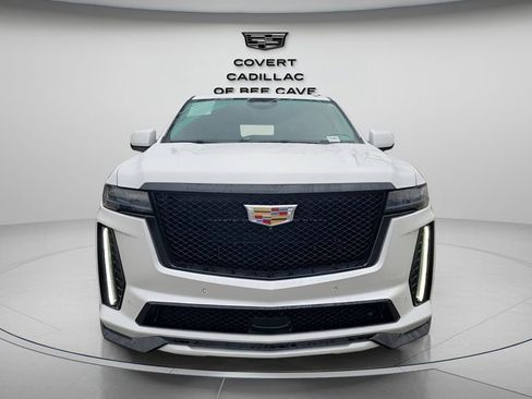Certified 2023 Cadillac Escalade V w/ LPO, Floor Liner Package image 2
