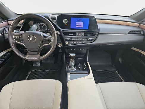 Certified 2023 Lexus ES 300h w/ Premium Package FWD image 10