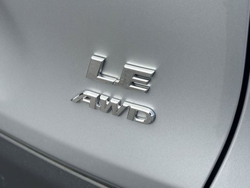 Certified 2025 Toyota RAV4 LE AWD/4WD image 10