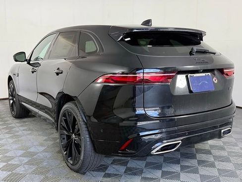 New 2026 Jaguar F-PACE R-Dynamic S image 4