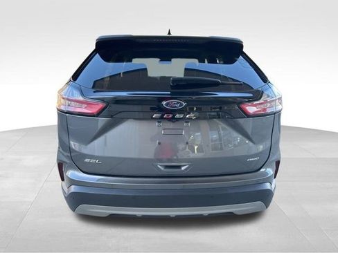 Used 2024 Ford Edge SEL image 8
