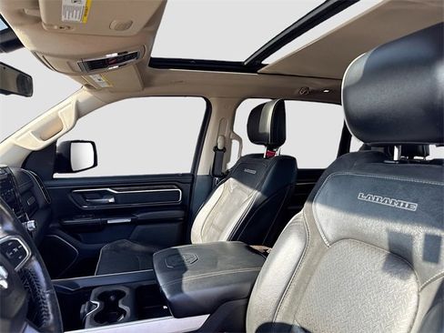 Used 2019 RAM 1500 Laramie image 23