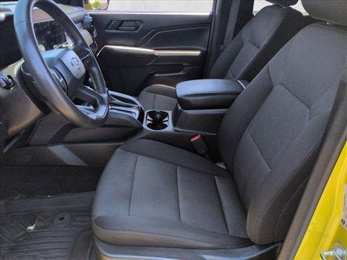 Used 2023 Chevrolet Colorado Trail Boss w/ Technology Package AWD/4WD image 23