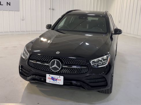 Used 2022 Mercedes-Benz GLC 300 image 4