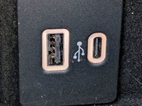 Used 2025 Lincoln Corsair FWD w/ Equipment Group 101A image 25