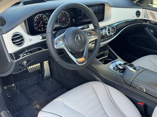 Used 2018 Mercedes-Benz S 560 Sedan image 17