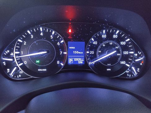 Used 2019 Nissan Armada Platinum w/ Captain's Chairs Package image 23