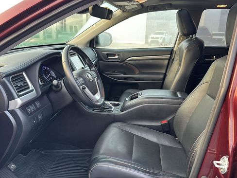 Used 2018 Toyota Highlander Limited image 8