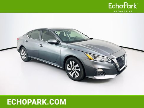 Used 2020 Nissan Altima 2.5 S FWD image 1