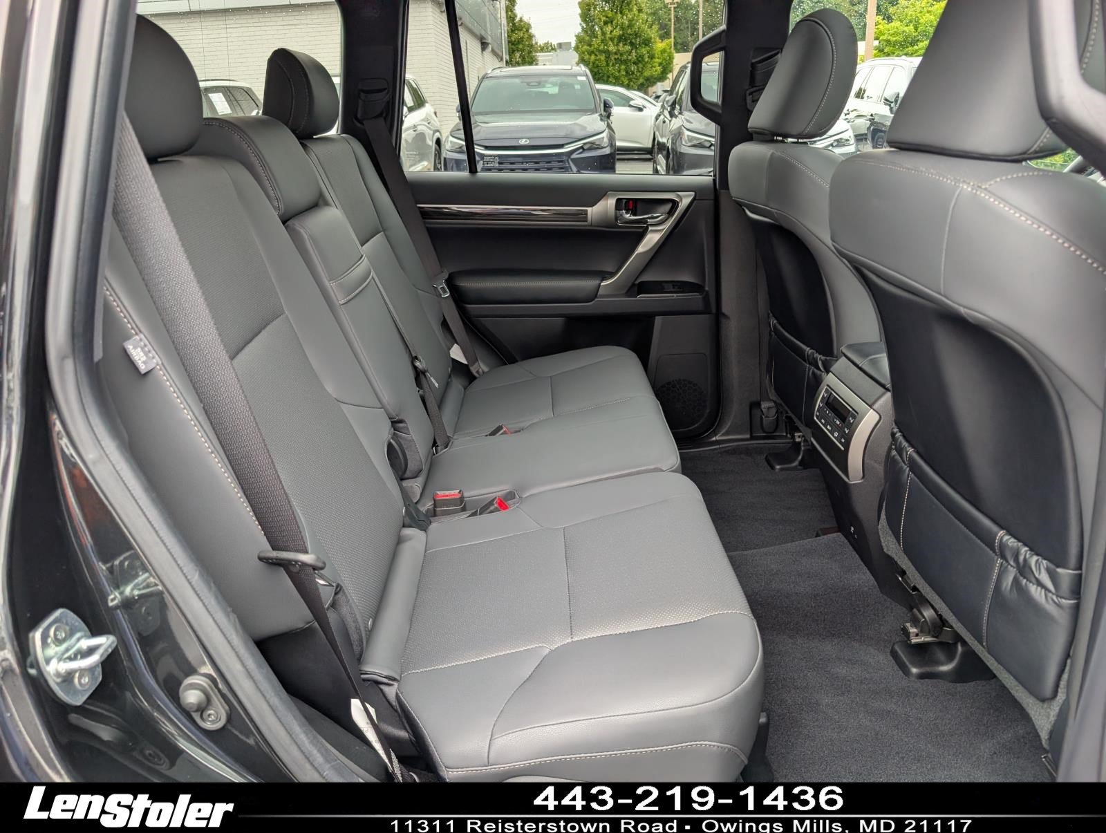 Used 2023 Lexus GX 460 Premium w/ Premium Package AWD/4WD image 12