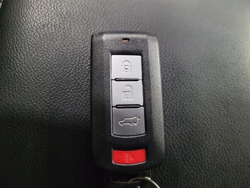 Used 2024 Mitsubishi Eclipse Cross SEL AWD/4WD image 32