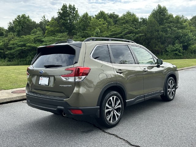 Used 2024 Subaru Forester Limited w/ Convenience Package AWD/4WD image 9