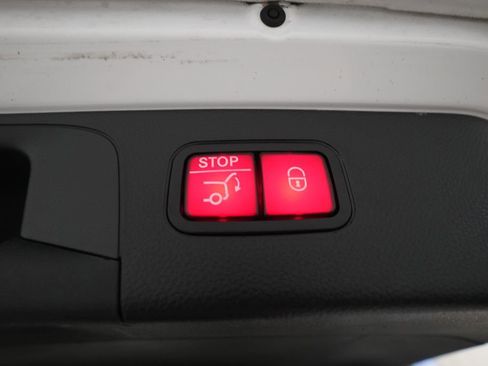 Used 2022 Mercedes-Benz GLC 300 4MATIC image 15