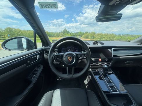 Certified 2025 Porsche Macan Turbo AWD/4WD image 12