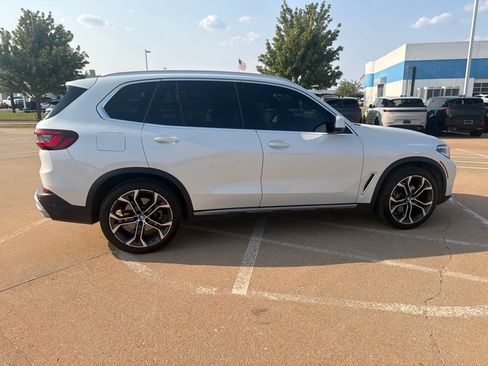 Used 2023 BMW X5 sDrive40i RWD image 3