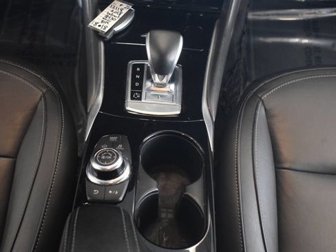 Used 2018 INFINITI QX30 Premium w/ Navigation Package image 42