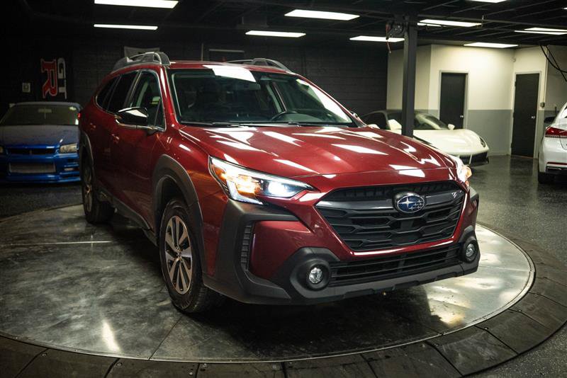 Used 2025 Subaru Outback Premium AWD/4WD image 5