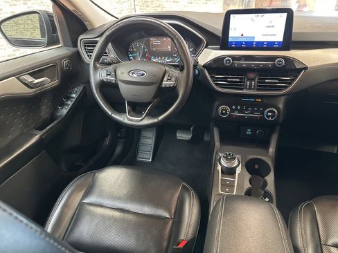 Used 2020 Ford Escape SEL image 15