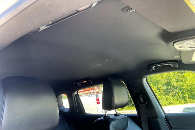 Used 2024 Jeep Compass Latitude AWD/4WD image 19