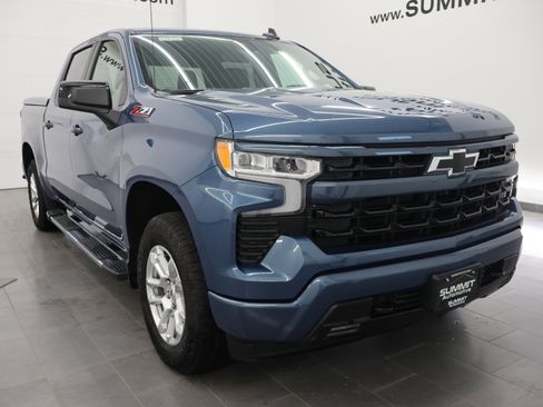 Used 2024 Chevrolet Silverado 1500 RST AWD/4WD image 2