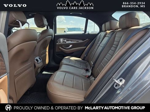 Used 2021 Mercedes-Benz E 350 Sedan image 18