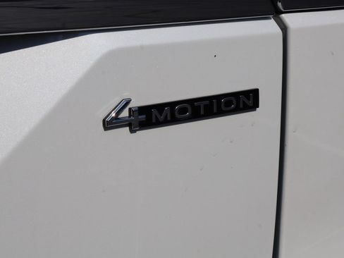 New 2026 Volkswagen Atlas SEL Premium R-Line AWD/4WD image 10