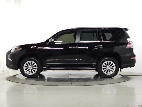 Used 2018 Lexus GX 460 Premium w/ Premium Package image 5