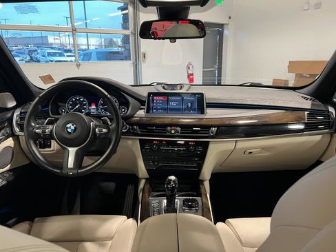 Used 2018 BMW X5 xDrive50i image 31