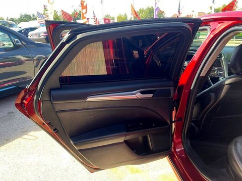 Used 2016 Ford Fusion Titanium image 8